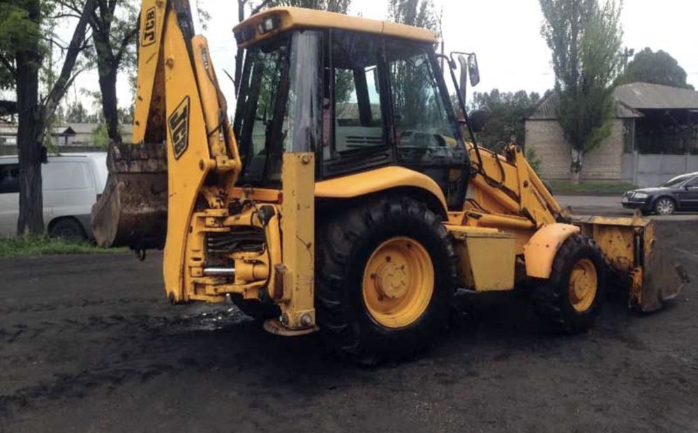 Камази, Мази, Зіли, вантажні перевезення, трактори, бобкати