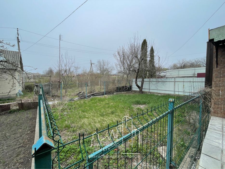 Продам велику 3-х кімнатну квартиру з терасою