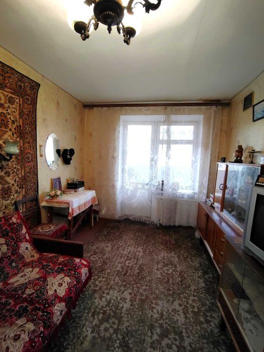 2 кімн кв-ра 6/9 Мариупольська ( Ростовська) Вільна Терміново