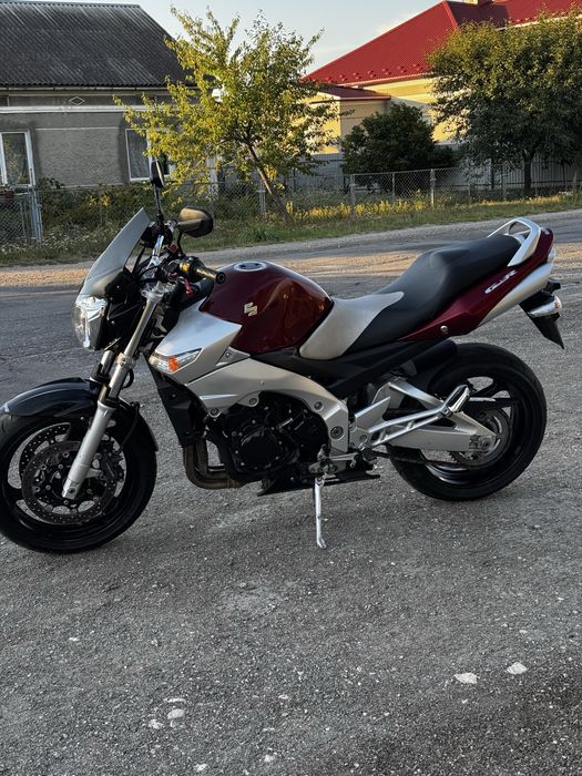 suzuki gsr 600,свіжопригнаний!