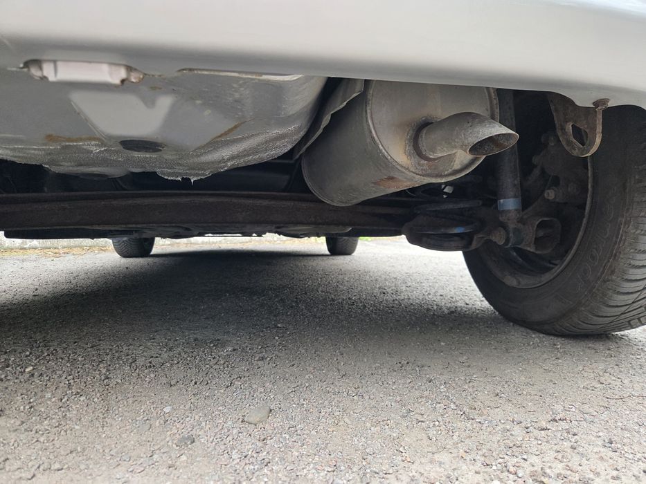 Toyota yaris 1,3 (Тойота яріс)