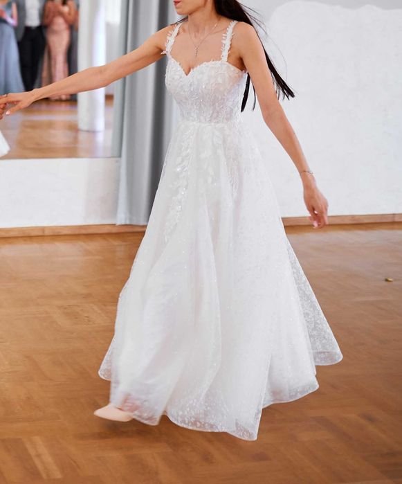 Suknia ślubna - szelka, gorset, brokat