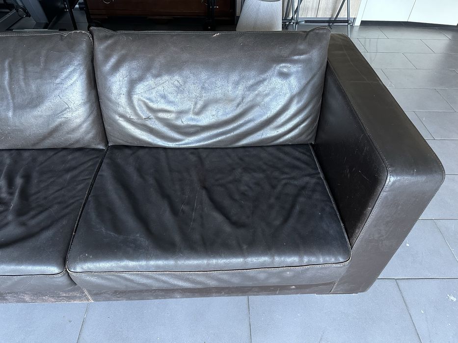 Sofá em Pele Castanho
