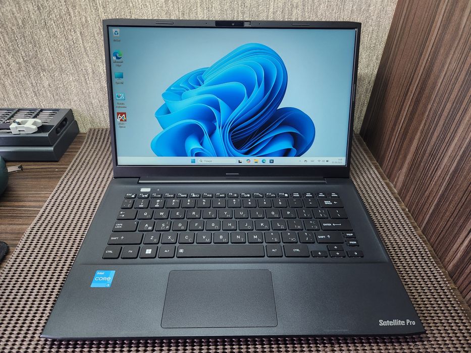 Toshiba DynaBook Satellite Pro C40-K 14" FullHd IPS I3-1215U 256GB 8GB