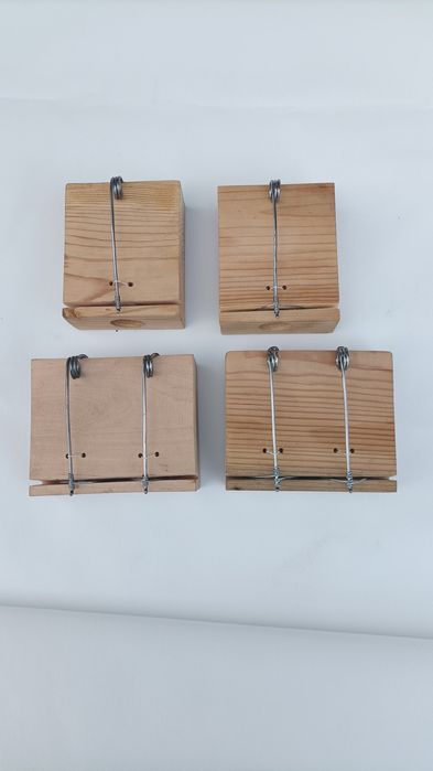 Продаются мышеловки.