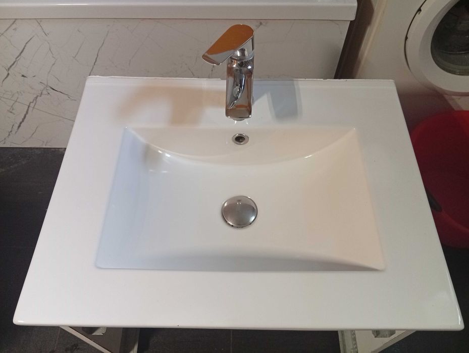 Umywalka łazienkowa 61x47 cm, klik-klak, bateria Ferro