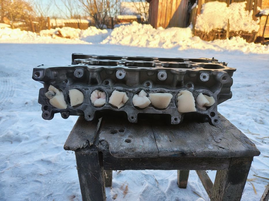 Головка блока циліндрів. Запчастини B20DTH 55599663 - / OPEL INSIGNIA B