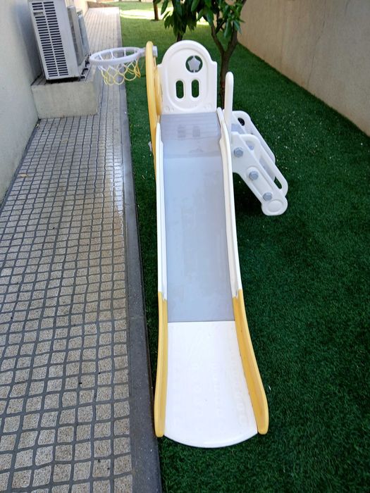 Escorrega infantil