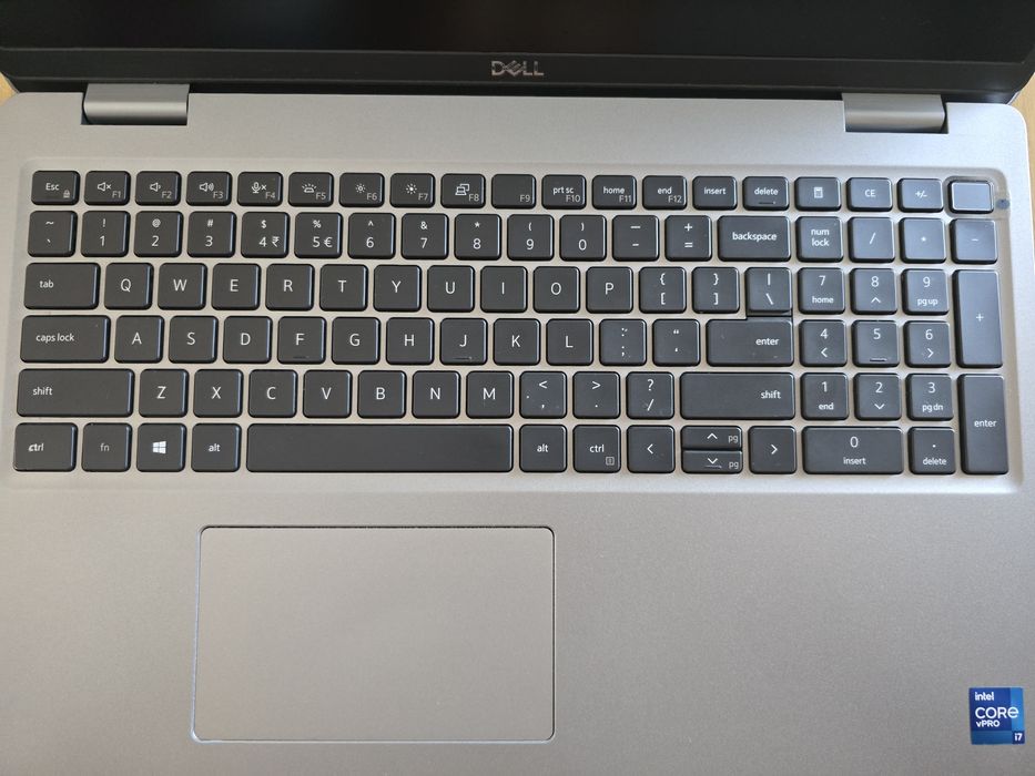 Laptop Dell Latitude 5521 i7-11850h Win 11 pro