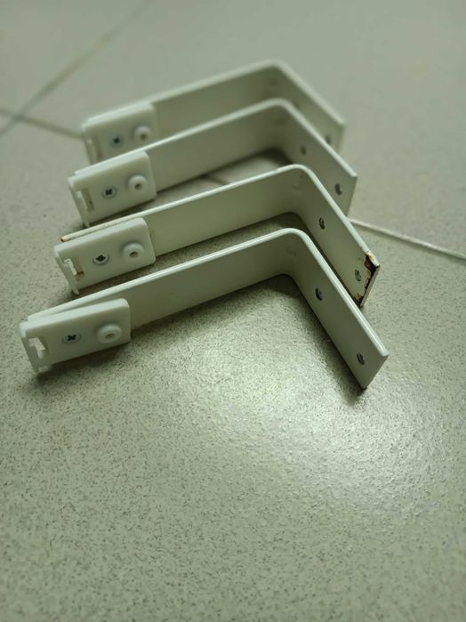 Suportes e braçadeiras metálicas