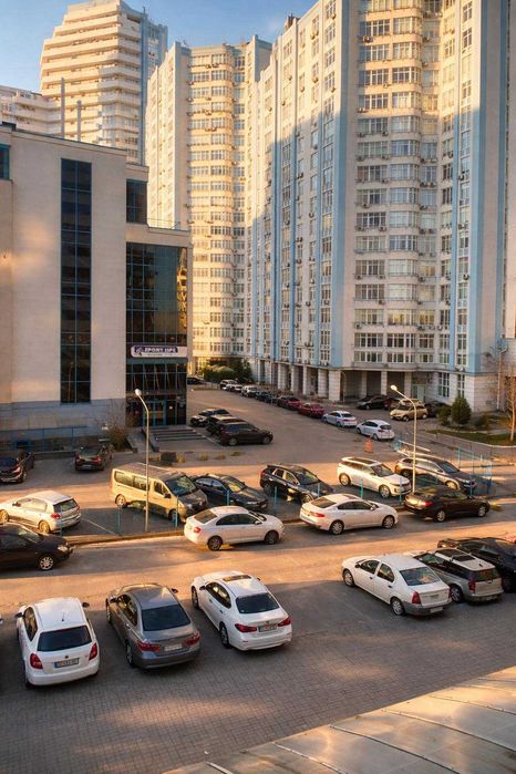 Продаж 3х кімнатної квартири біля метро Осокорки