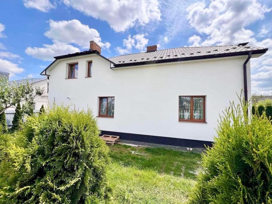 Продається будинок в Смиківцях