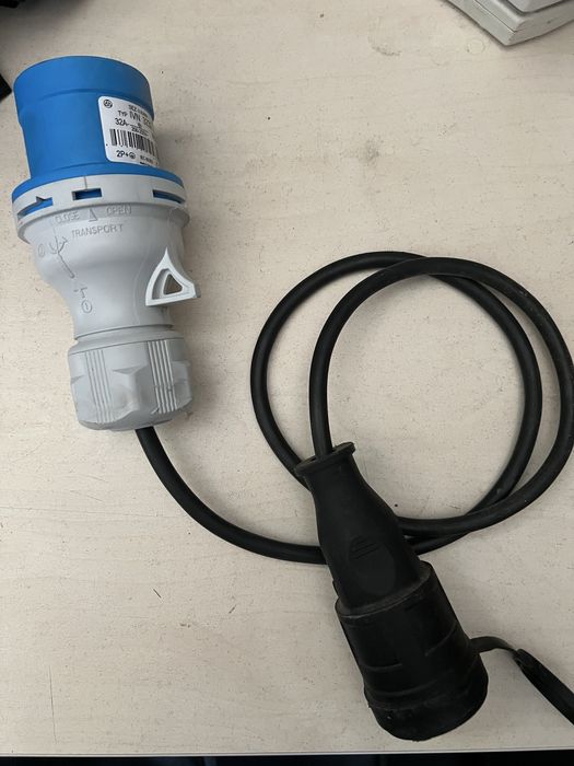 Перехідник SEZ 32 a на маму 220