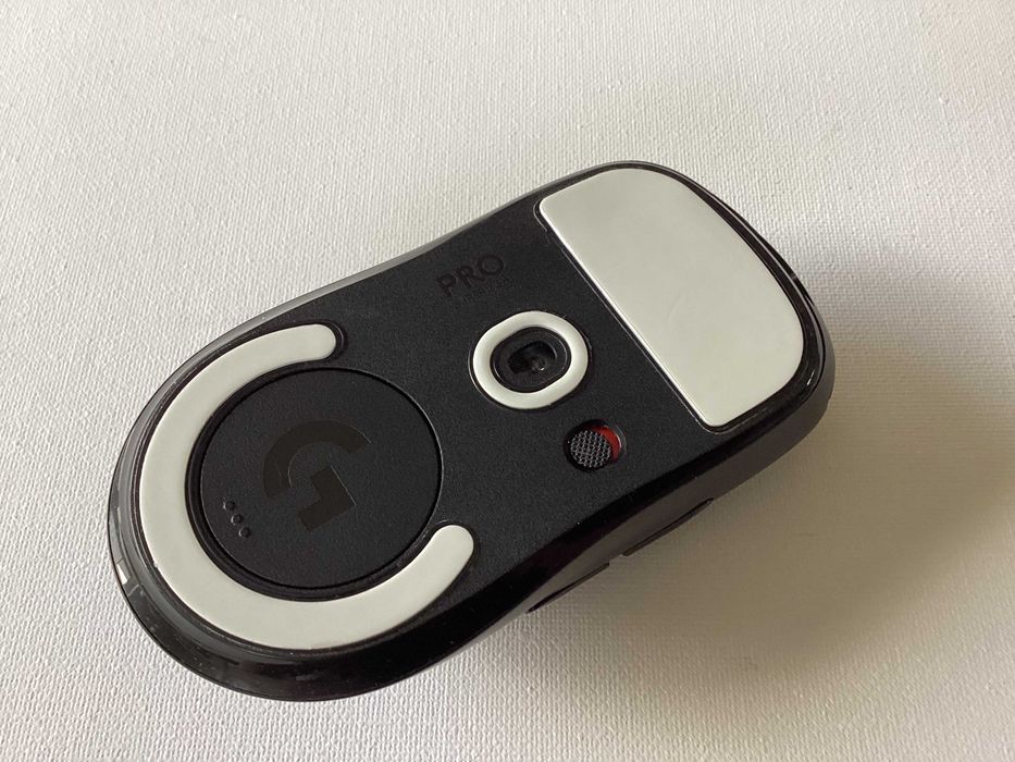 Logitech PRO X Superlight myszka