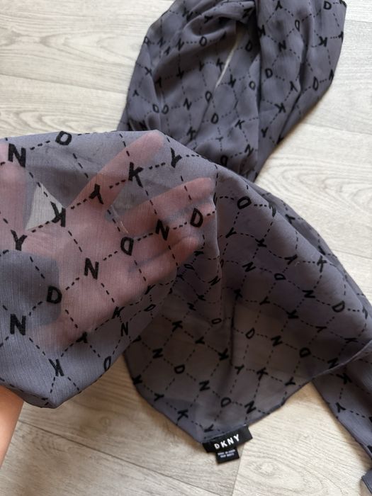 Шарф жіночий DKNY