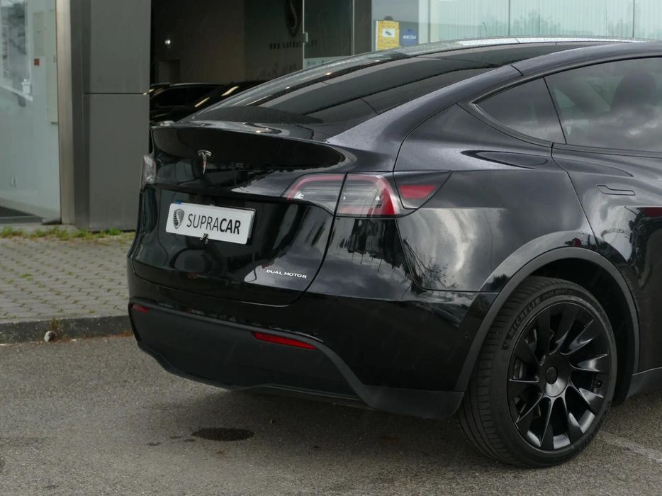 Tesla Model Y Long Range Tração Integral