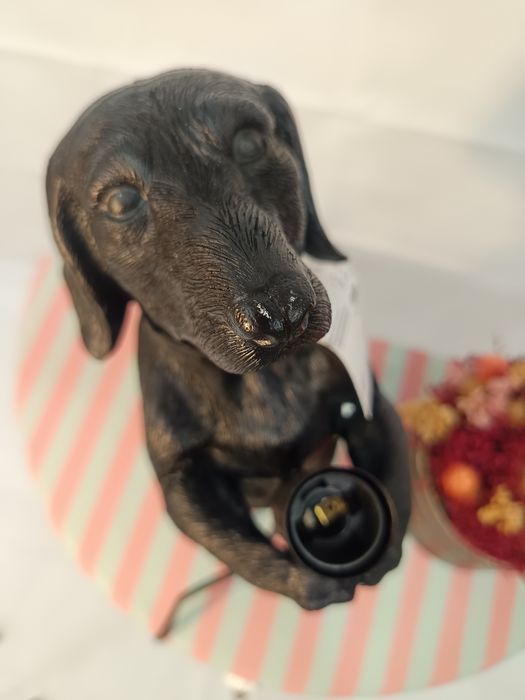 Candeeiro de mesa em forma de cão - NOVO