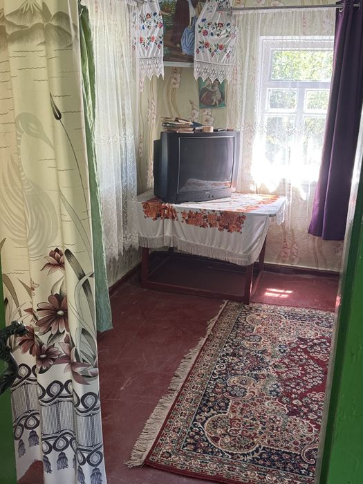Продам будинок за містом