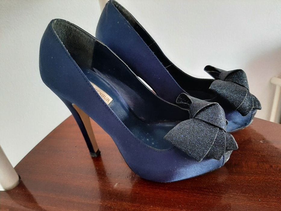 Sapatos salto alto Essence Menbur