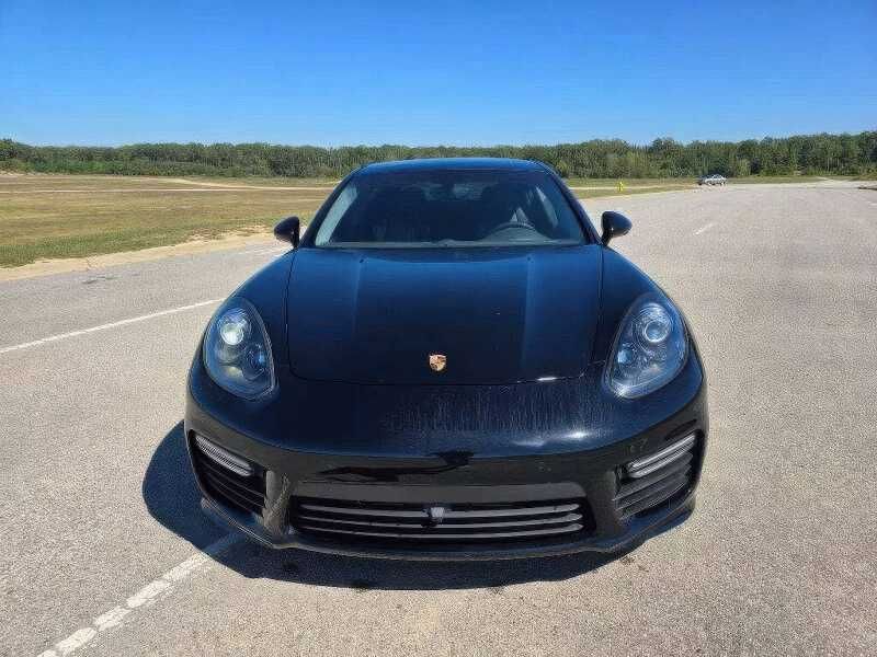 2015 Porsche Panamera GTS