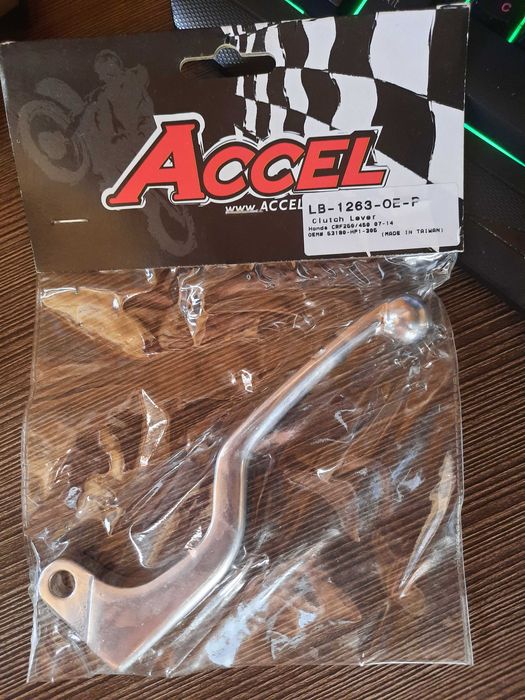 Ручка тормозу та щеплення на мотоцикл