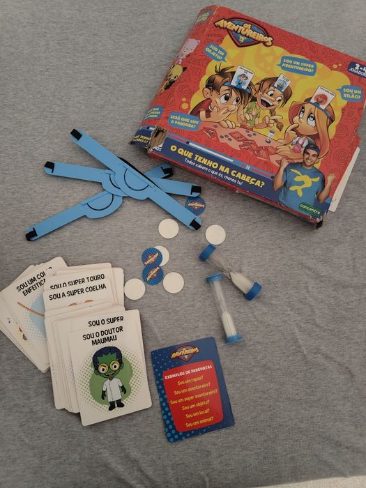 Luccas Neto - Boneco Luccas Pequeno + jogo "o que tenho na cabeça"