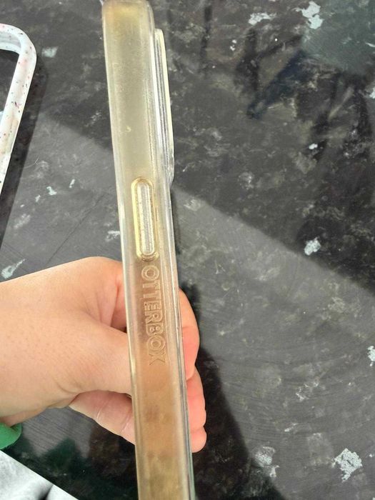 CAPA OTTERBOX - IPHONE 15 PRO