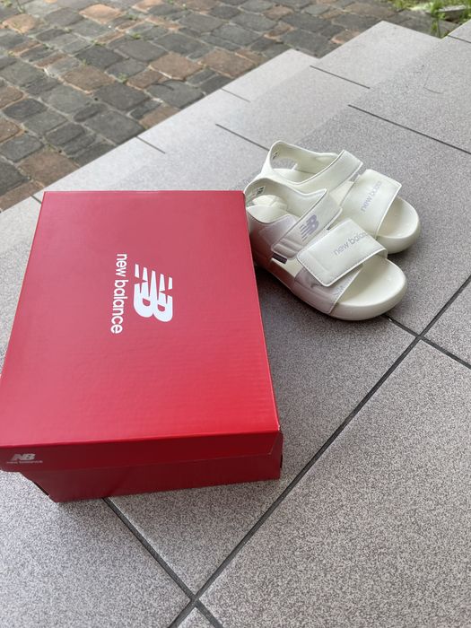 Продам дитячі босоніжки 30 р New balance original