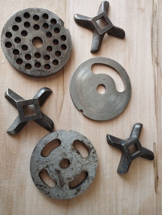 Сетки и ножи для мясорубки