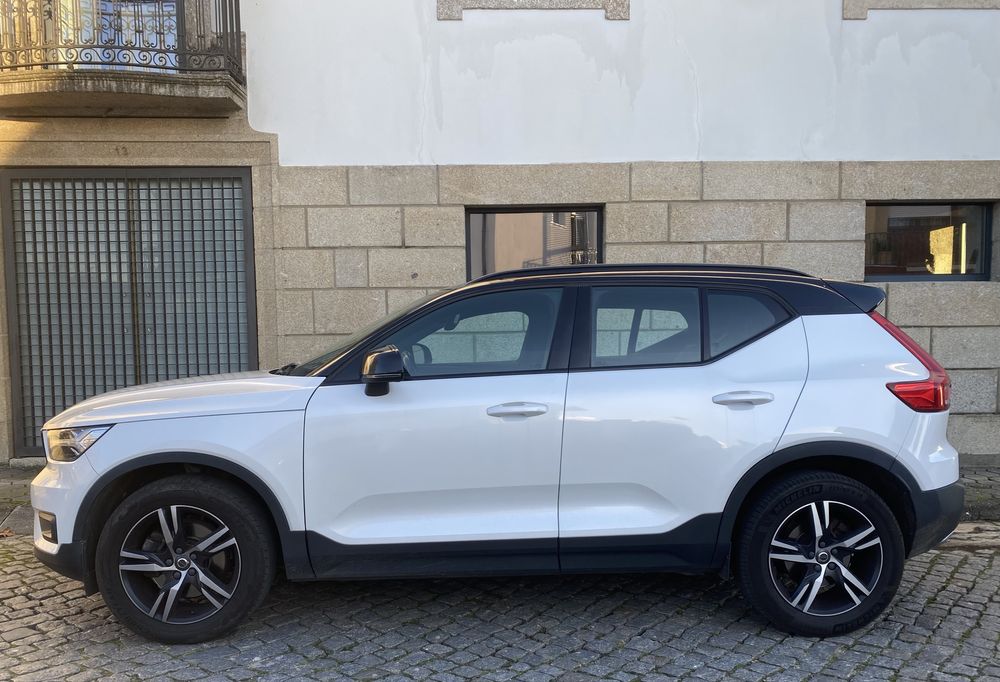 Volvo XC40 D4 R-Design AWD 190Cv