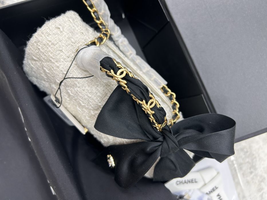 Сумочка в стилі Chanel