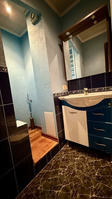 Продаж 2 кім. Квартири 11 мкрн. Лівий берег