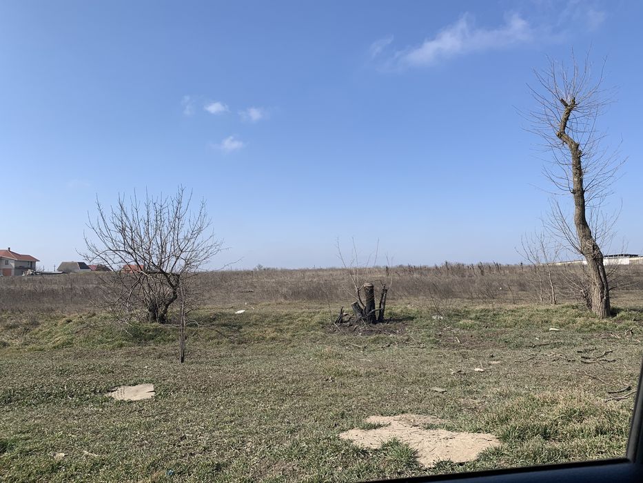 Продам участок на дороге в Большой Долине!