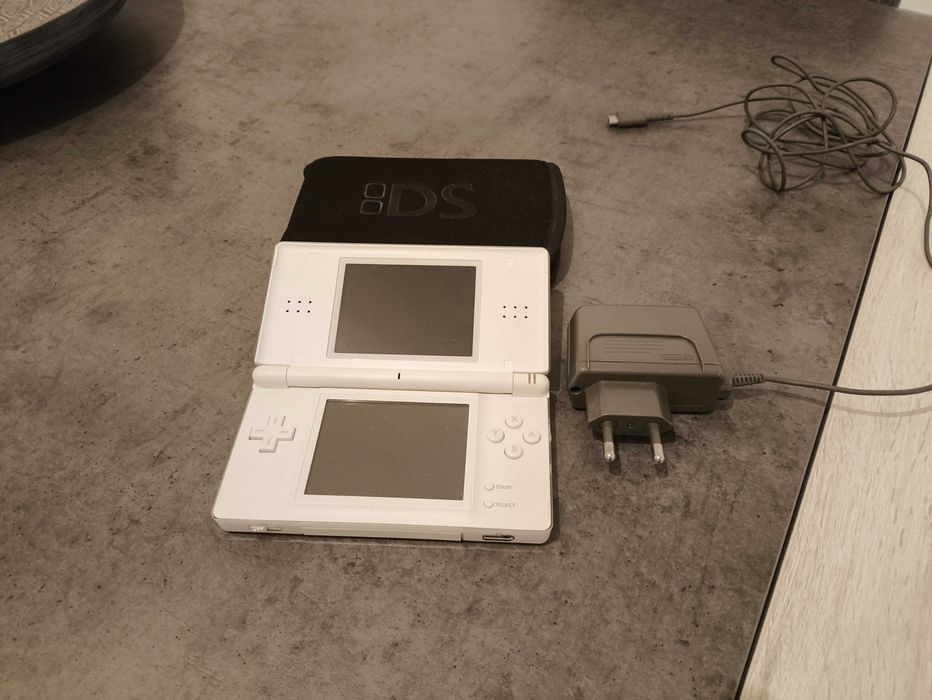Nintendo DS Lite Branca + Carregador oficial + Rumble Pak Barreiro E ...