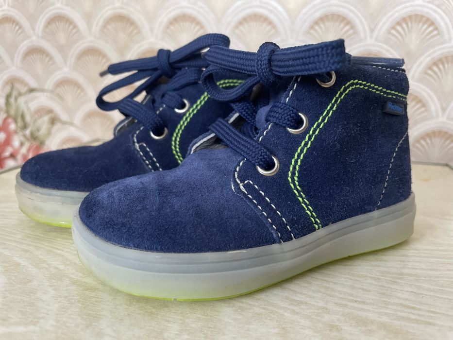 Замшеві черевики жля малюків від Richter