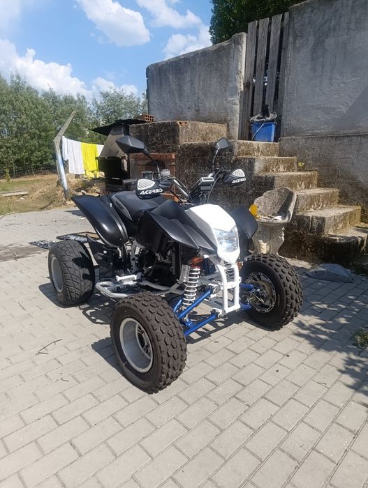 Moto 4 250cc muita força