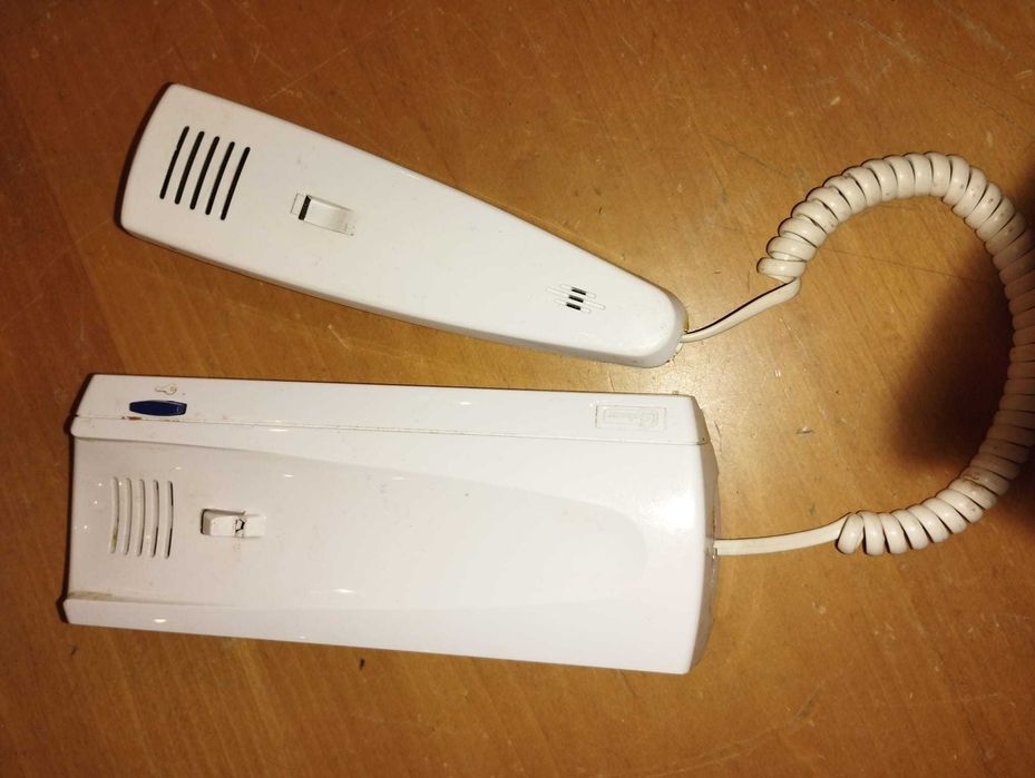 Telefone intercomunicador porteiro Golmar T-700