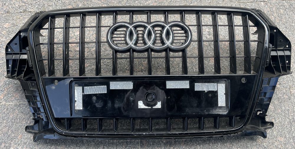 Решітка ауді audi Q3