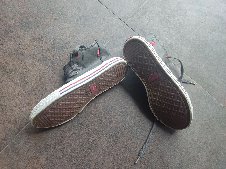 Sneakersy trampki Levi's r.39