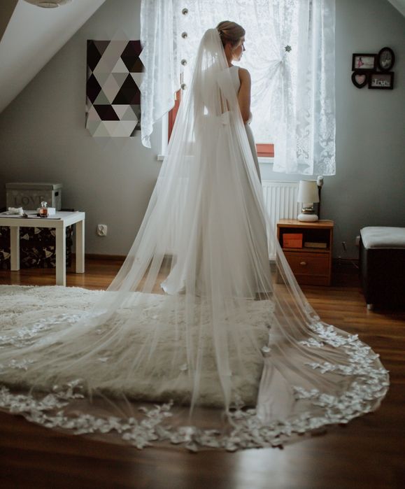 Suknia ślubna MS Moda z kokardą model Ada mikado satynowa gładka