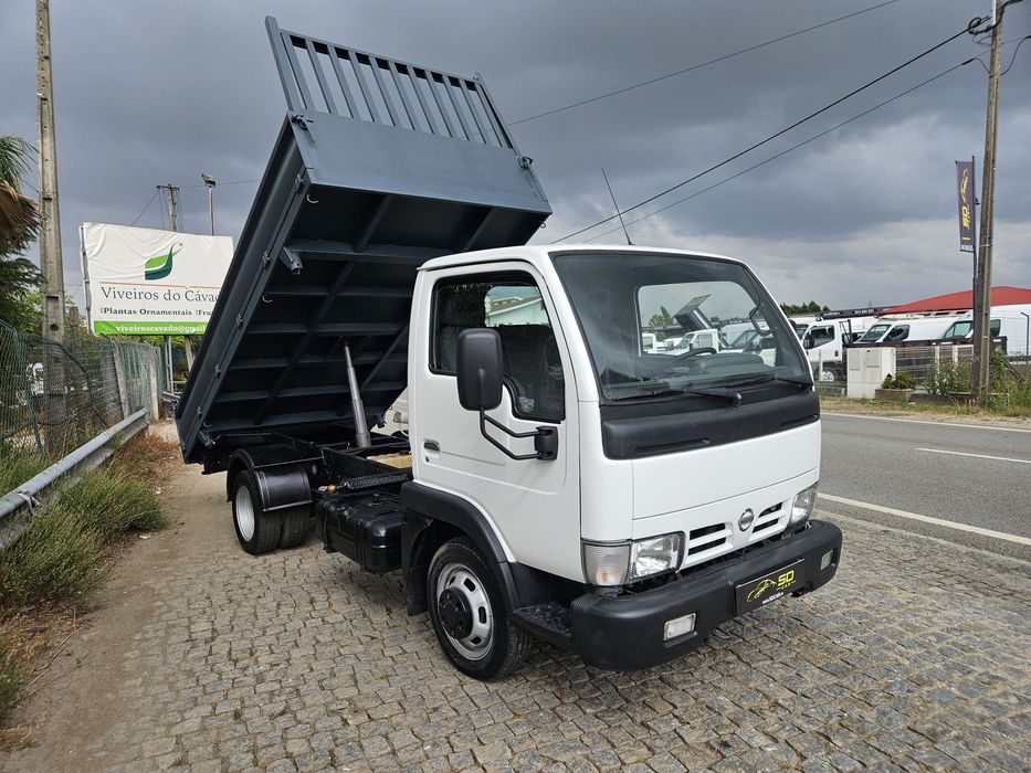 Nissan cabstar basculante