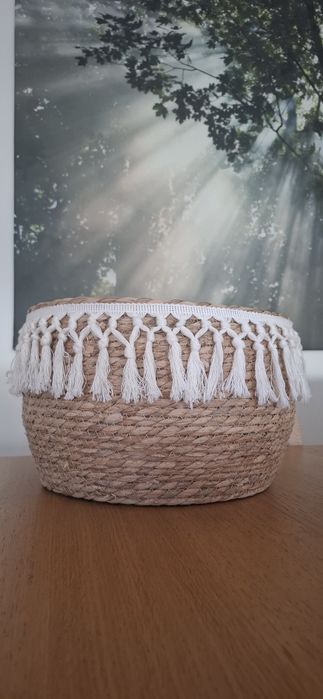 Rustic Straw Basket430851762474854402