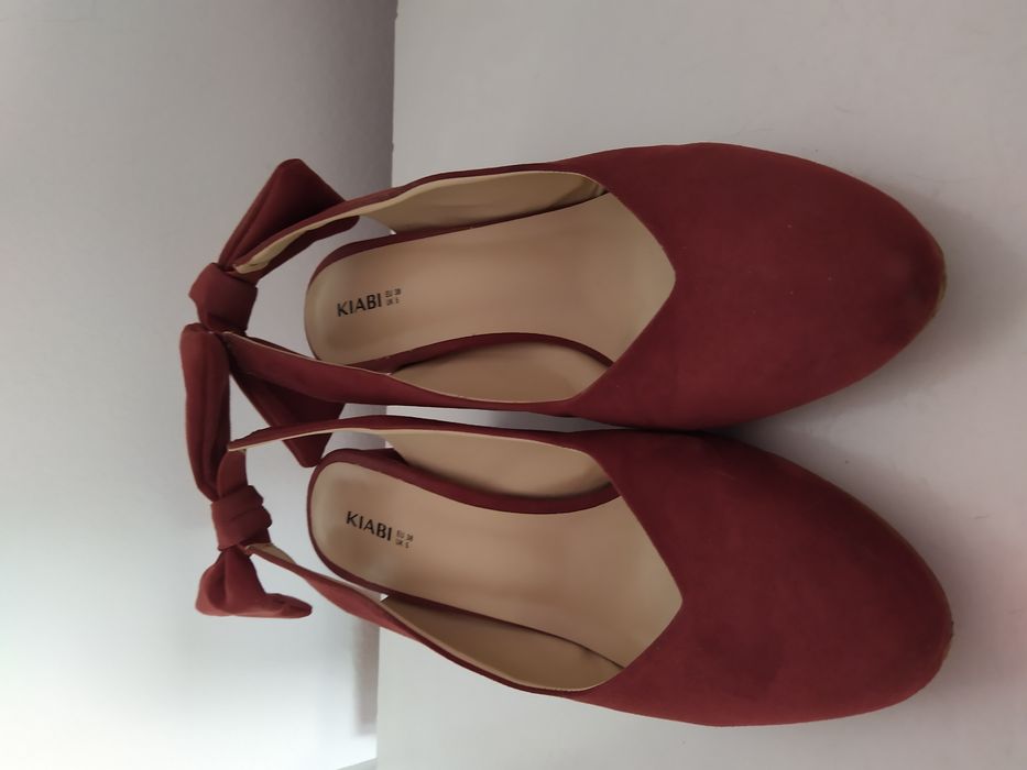 Salto alto 38-39 como novo