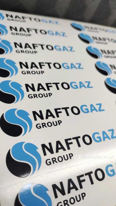 Наклейки -текст чи логотип для декору та маркування