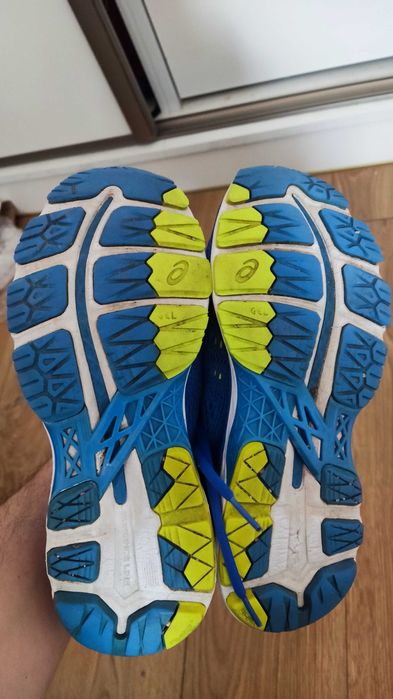 buty sportowe ASICS