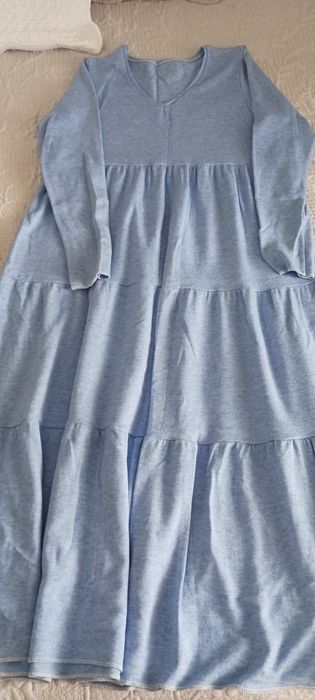 Vestidos elegantes,quentes, compridos,fica bonito e comodo para corpo.