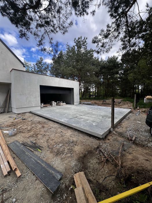 Beton wylewki polerki zacieranie delatacje