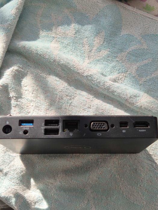 Dell K17A WD15 Docking Station sem carregador