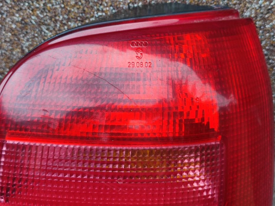 Lampa Tylna Prawa Audi A4 B5 Kombi Lift
