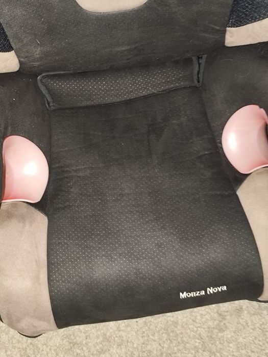 Fotelik samochodowy Recaro 15-36 kg